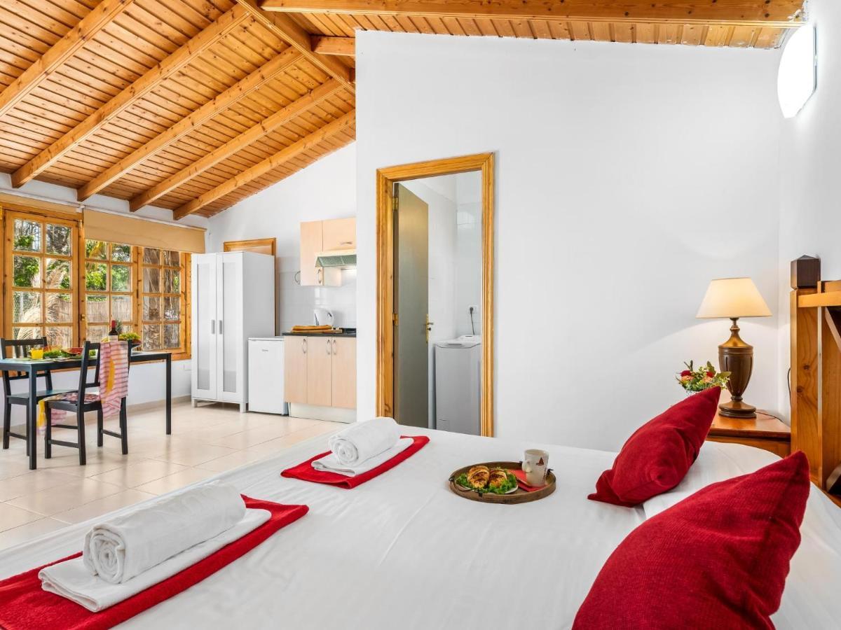 101 Bright, Pool View And Air Conditioning Apartment Playa de las Americas  Bagian luar foto