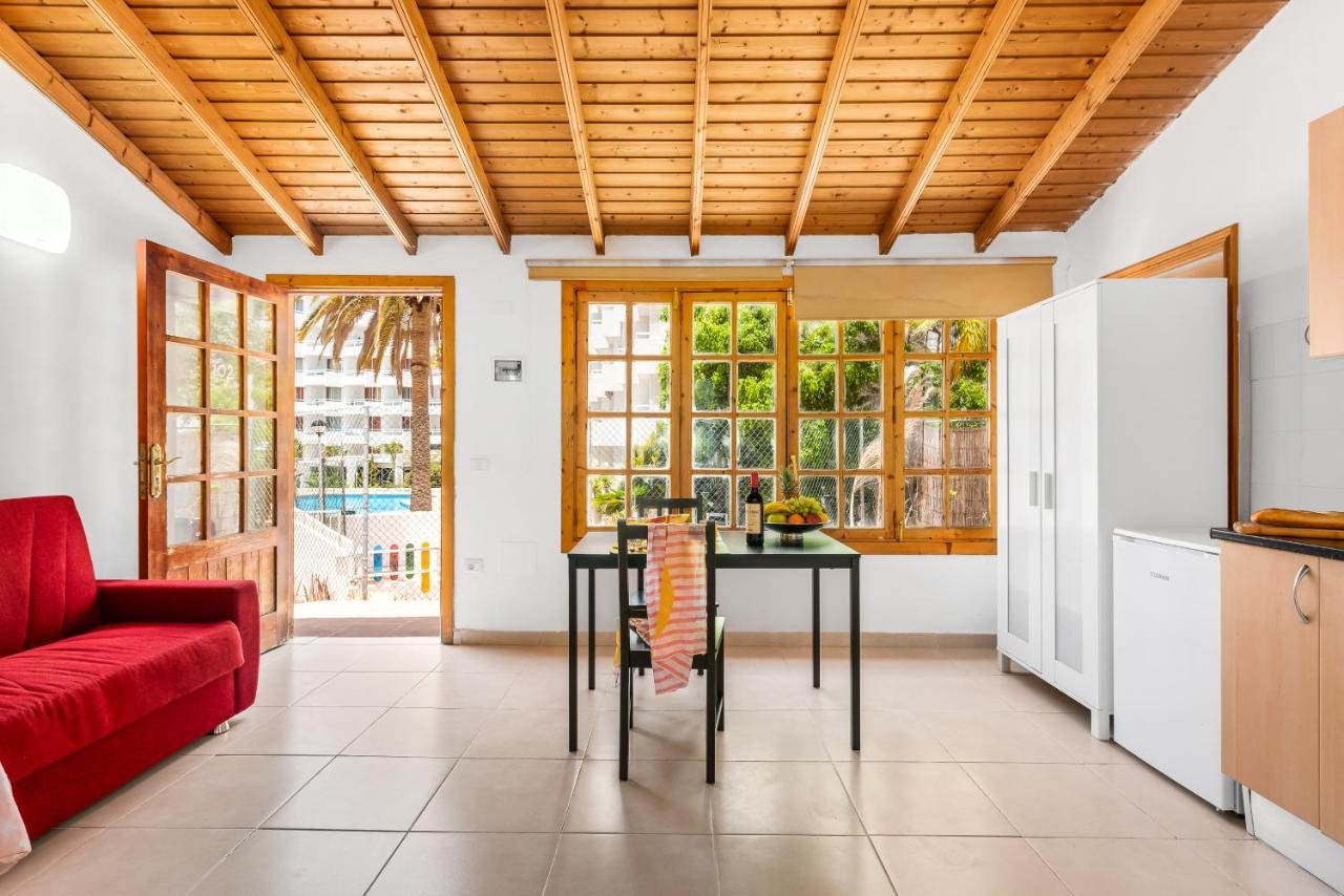 101 Bright, Pool View And Air Conditioning Apartment Playa de las Americas  Bagian luar foto