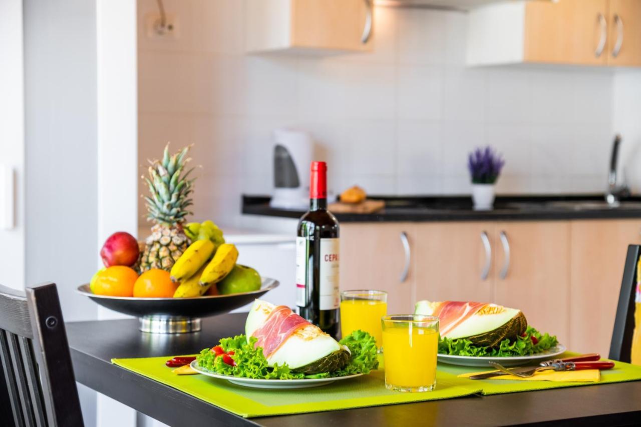 101 Bright, Pool View And Air Conditioning Apartment Playa de las Americas  Bagian luar foto
